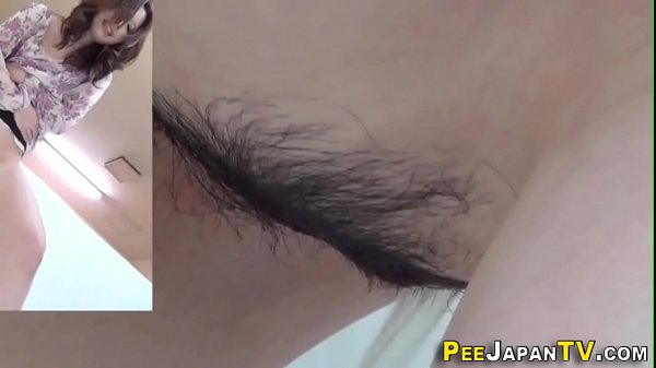 Japanese babes watched peeing into box