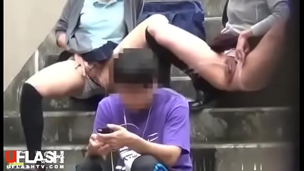 peeing public