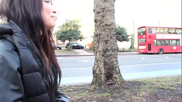 Gia Whitechapel – I Just Pissed Myself