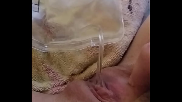 Catheter in wet pussy, can’t stop peeing….